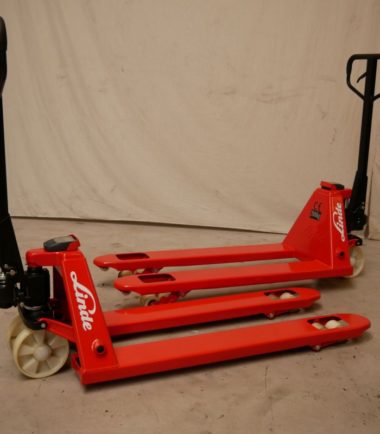 Транспалетни колички с кантар Linde 2000 kg
